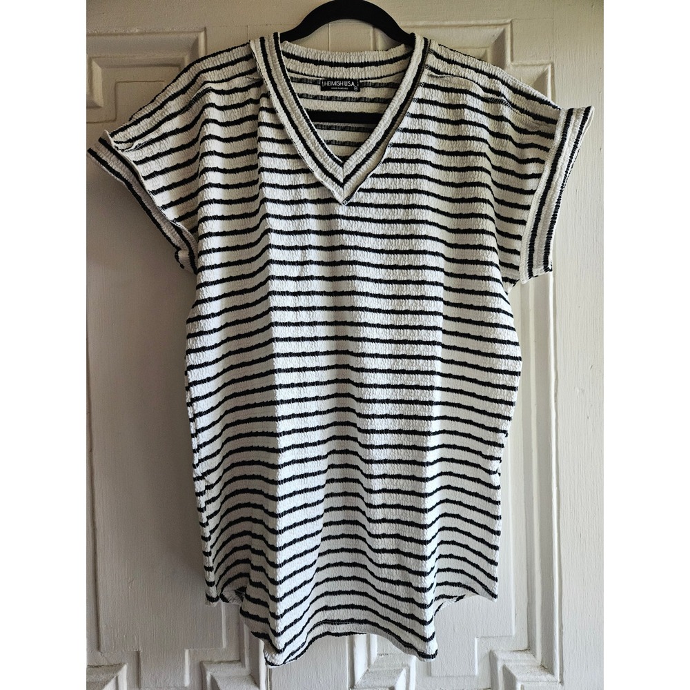 Heimish USA Womens Striped V-Neck Textured Seersucker Top Black White Plus Size